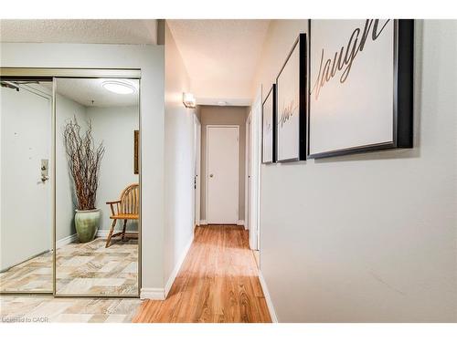 405-89 Westwood Road, Guelph, ON - Indoor Photo Showing Other Room