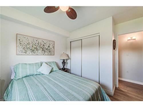 405-89 Westwood Road, Guelph, ON - Indoor Photo Showing Bedroom