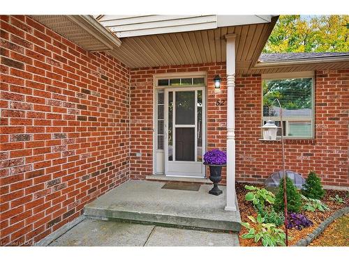 28-52 Twentyplace Boulevard, Mount Hope, ON - Outdoor With Exterior