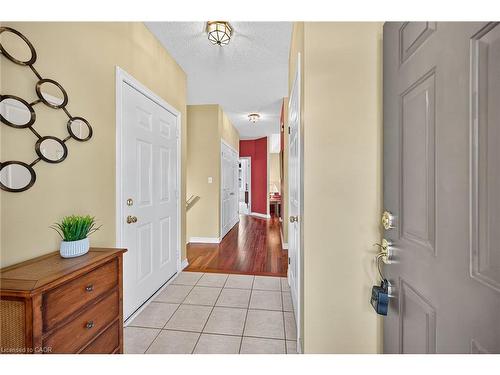 28-52 Twentyplace Boulevard, Mount Hope, ON - Indoor