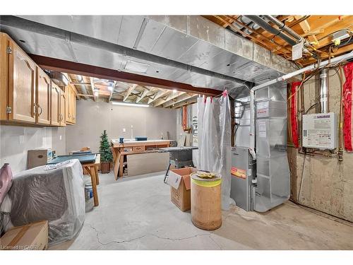 28-52 Twentyplace Boulevard, Mount Hope, ON - Indoor Photo Showing Basement