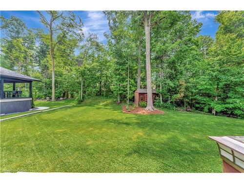 11 Maple Hill Drive, Kitchener, ON - Outdoor