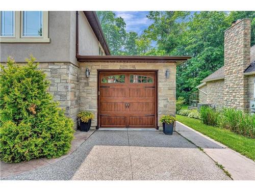 11 Maple Hill Drive, Kitchener, ON - Outdoor