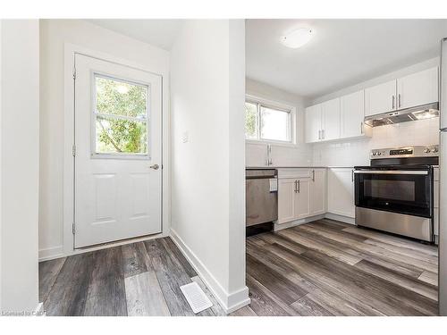 76 Woodman Drive N, Hamilton, ON - Indoor Photo Showing Kitchen
