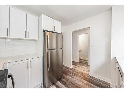 76 Woodman Drive N, Hamilton, ON - Indoor Photo Showing Kitchen