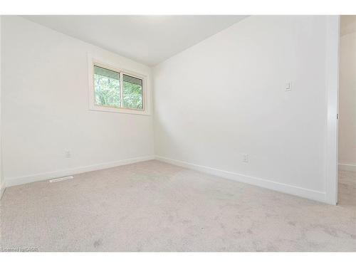 76 Woodman Drive N, Hamilton, ON - Indoor Photo Showing Other Room