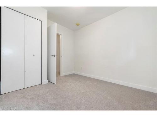 76 Woodman Drive N, Hamilton, ON - Indoor Photo Showing Other Room