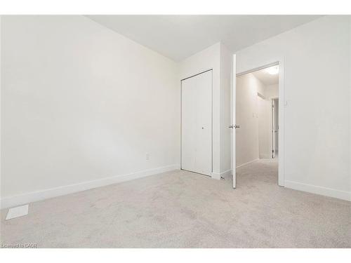 76 Woodman Drive N, Hamilton, ON - Indoor Photo Showing Other Room