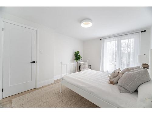 19-120 Quigley Road, Hamilton, ON - Indoor Photo Showing Other Room