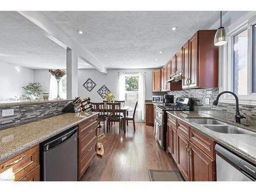 361 Cornerbrook Place, Waterloo, ON - Indoor Photo Showing Kitchen With Double Sink With Upgraded Kitchen