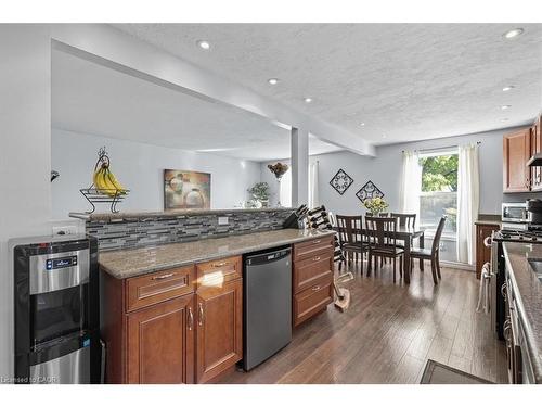 361 Cornerbrook Place, Waterloo, ON - Indoor Photo Showing Kitchen