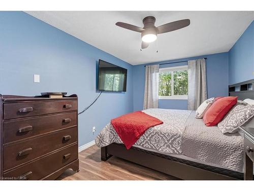 361 Cornerbrook Place, Waterloo, ON - Indoor Photo Showing Bedroom