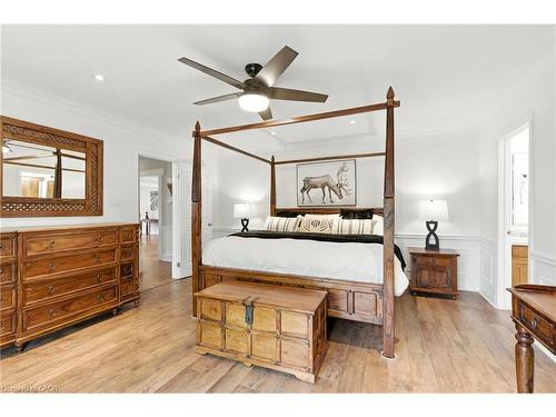 24 Meander Close, Carlisle, ON - Indoor Photo Showing Bedroom