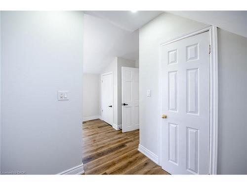 143 Glendale Avenue N, Hamilton, ON - Indoor Photo Showing Other Room