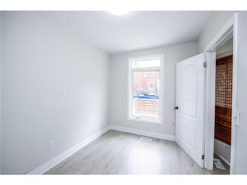 143 Glendale Avenue N, Hamilton, ON - Indoor Photo Showing Other Room