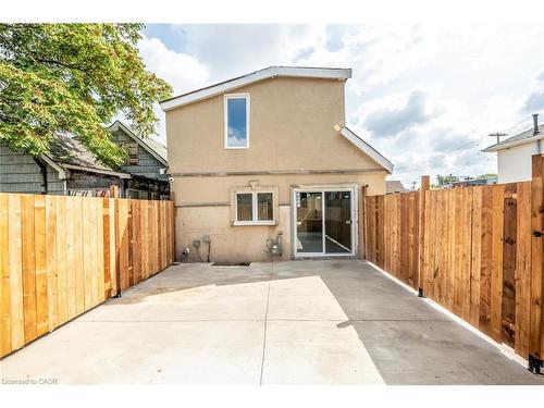 143 Glendale Avenue N, Hamilton, ON - Outdoor With Exterior