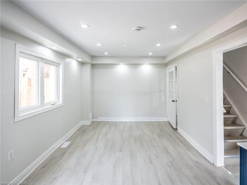 143 Glendale Avenue N, Hamilton, ON - Indoor Photo Showing Other Room