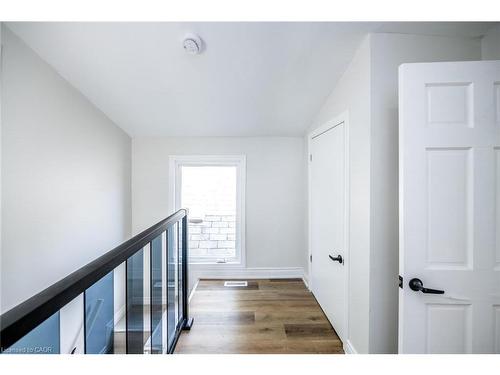 143 Glendale Avenue N, Hamilton, ON - Indoor Photo Showing Other Room