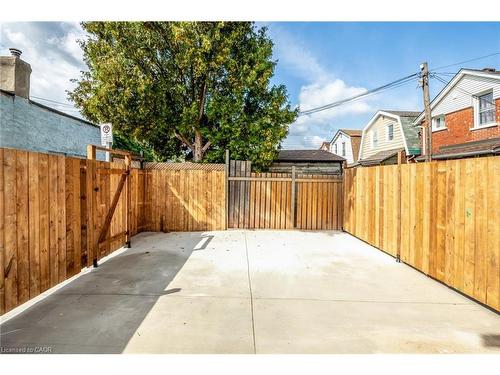 143 Glendale Avenue N, Hamilton, ON - Outdoor With Exterior