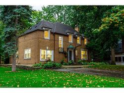 9 Lansdowne Road S Cambridge, ON N1S 2T2