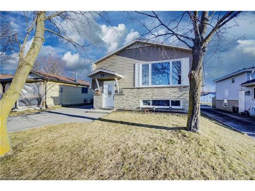 26 Cluthe Crescent  Kitchener, ON N2P 1M8