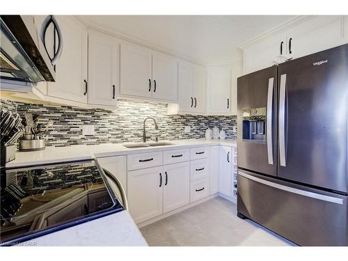 26 Cluthe Crescent, Kitchener, ON - Indoor Photo Showing Kitchen With Upgraded Kitchen