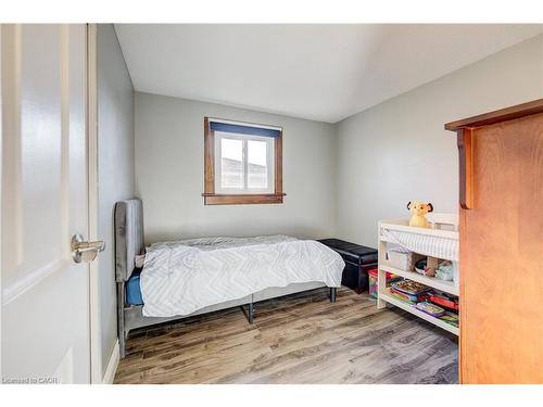 26 Cluthe Crescent, Kitchener, ON - Indoor Photo Showing Bedroom