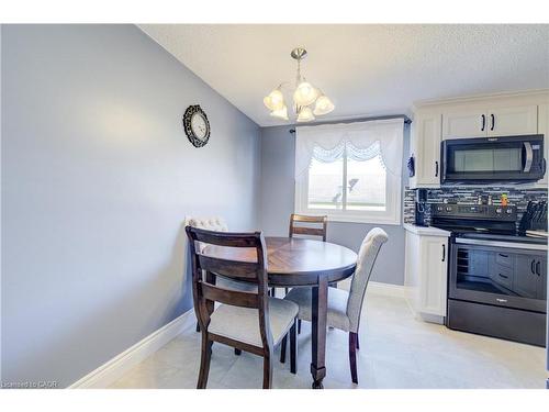 26 Cluthe Crescent, Kitchener, ON - Indoor