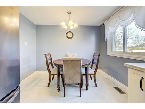 26 Cluthe Crescent, Kitchener, ON - Indoor Photo Showing Dining Room