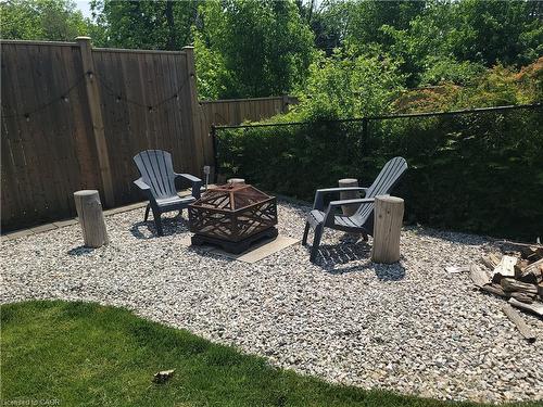 47 Manor Drive, Kitchener, ON - Outdoor