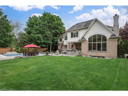 209 Donessle Drive, Oakville, ON - Outdoor
