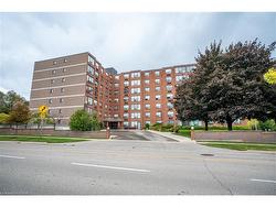 608-99 Donn Avenue  Stoney Creek, ON L8G 5B2