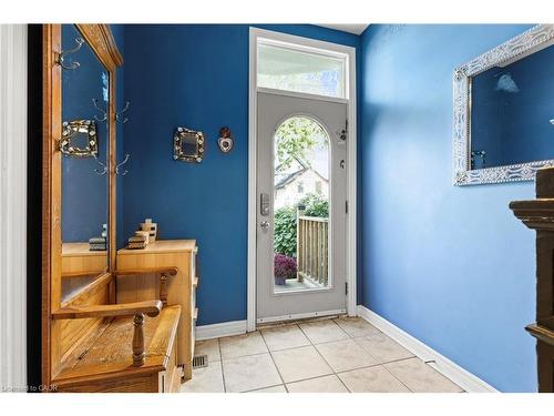 25 Chatham Street, Hamilton, ON - Indoor Photo Showing Other Room