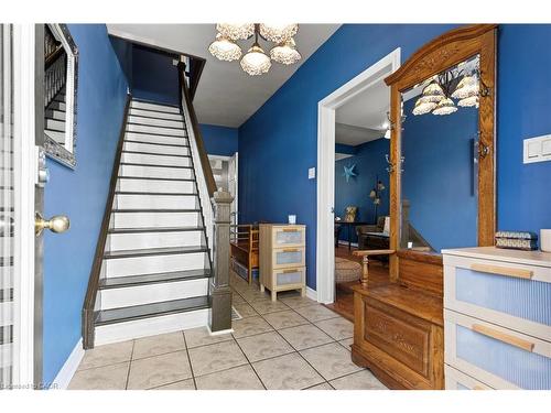 25 Chatham Street, Hamilton, ON - Indoor Photo Showing Other Room