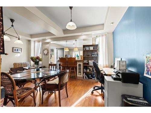 25 Chatham Street, Hamilton, ON - Indoor Photo Showing Dining Room
