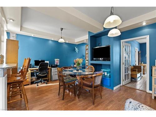 25 Chatham Street, Hamilton, ON - Indoor Photo Showing Dining Room