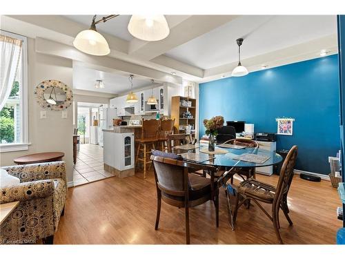 25 Chatham Street, Hamilton, ON - Indoor Photo Showing Dining Room