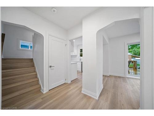 Unit 1-172 East 34Th Street, Hamilton, ON - Indoor Photo Showing Other Room