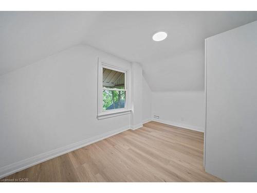 Unit 1-172 East 34Th Street, Hamilton, ON - Indoor Photo Showing Other Room