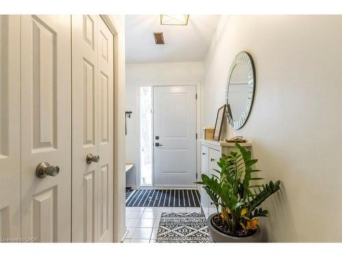 77-26 Moss Boulevard, Hamilton, ON - Indoor Photo Showing Other Room