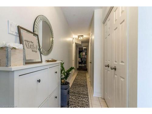 77-26 Moss Boulevard, Hamilton, ON - Indoor Photo Showing Other Room