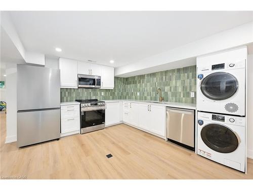 162 Stone Church Road E, Hamilton, ON - Indoor Photo Showing Laundry Room