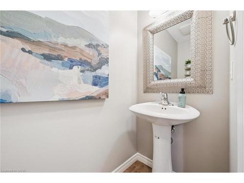 10 Katemore Drive, Guelph, ON - Indoor Photo Showing Bathroom