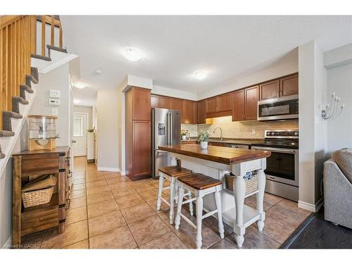 10 Katemore Drive, Guelph, ON - Indoor Photo Showing Kitchen With Stainless Steel Kitchen