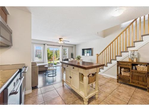 10 Katemore Drive, Guelph, ON - Indoor Photo Showing Kitchen