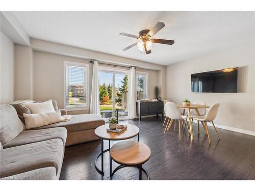 10 Katemore Drive, Guelph, ON - Indoor Photo Showing Living Room