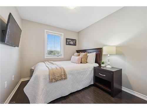 10 Katemore Drive, Guelph, ON - Indoor Photo Showing Bedroom