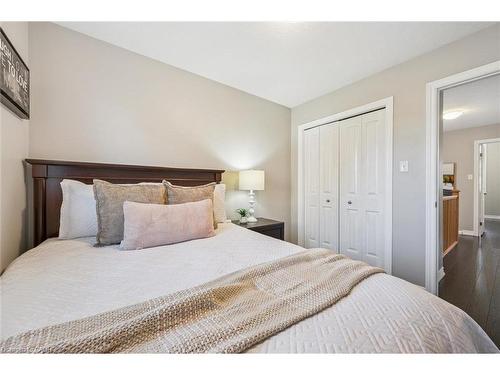 10 Katemore Drive, Guelph, ON - Indoor Photo Showing Bedroom