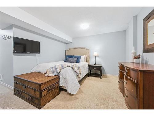 10 Katemore Drive, Guelph, ON - Indoor Photo Showing Bedroom