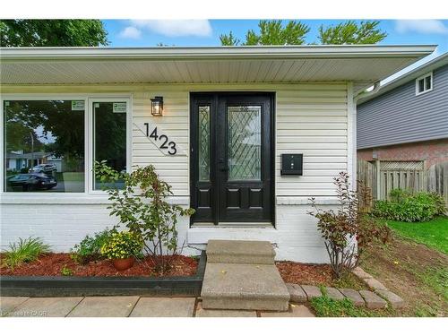 1423 Thornton Road, Burlington, ON - Outdoor